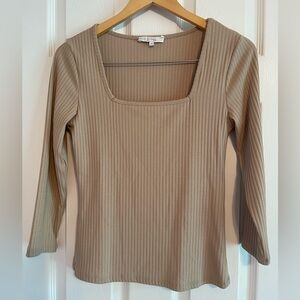 Women’s Tan Knit Top Size Medium 3/4 Sleeves
